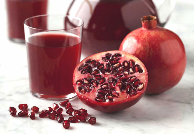 9 Amazing Beauty Benefits Of Pomegranate For Your Skin